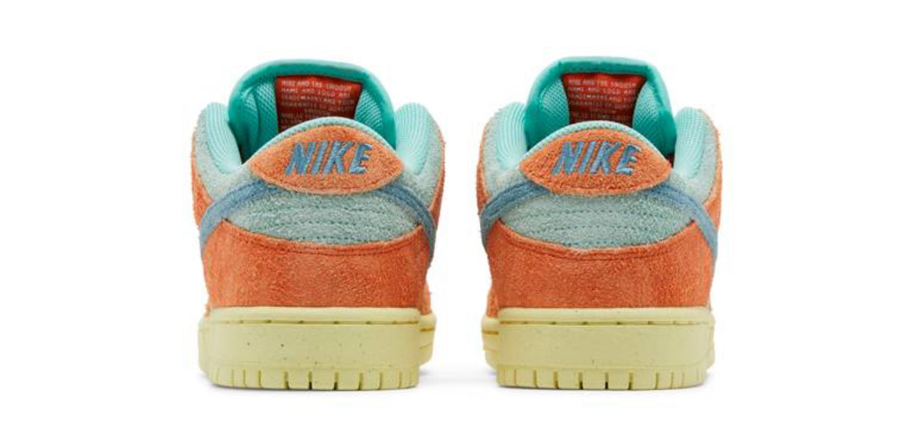 Dunk SB Low Orange Emerald DV5429-800