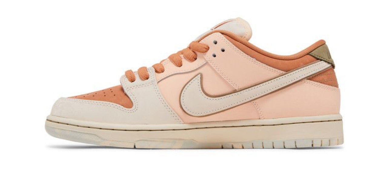 Dunk SB Low Guava Ice FV5926-200