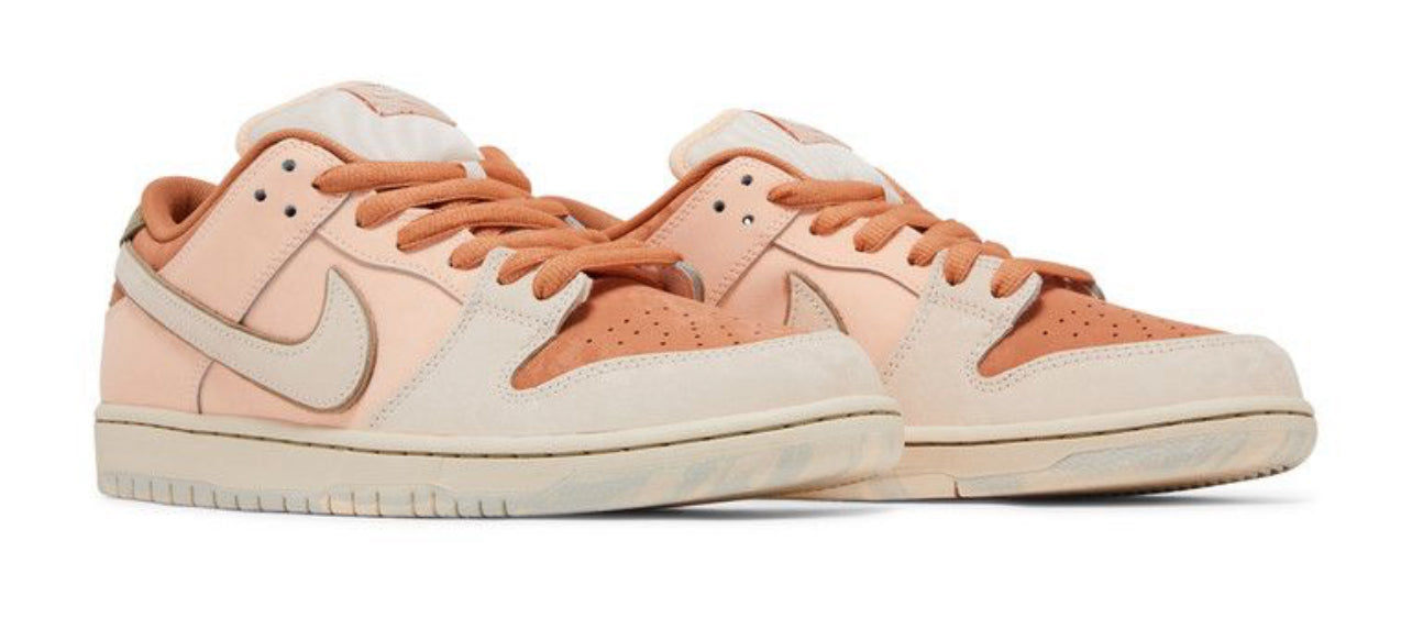 Dunk SB Low Guava Ice FV5926-200