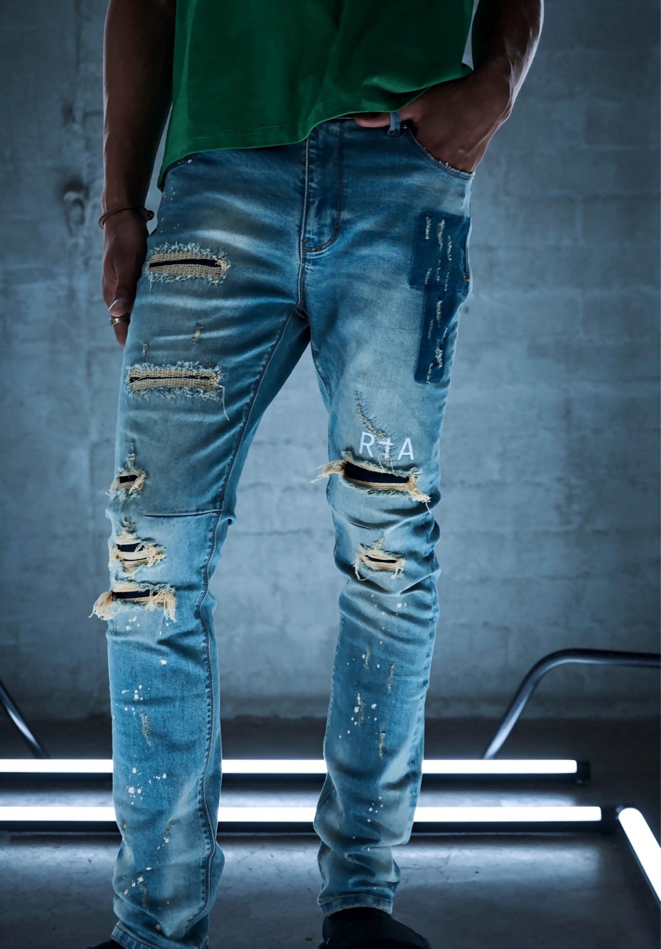 RTA Bryant Kyanite Distressed Denim Jean